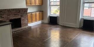 909 Clinton Street Gallery 5