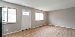 1075 Oak Street Gallery 6