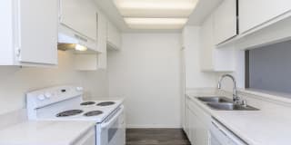 Country Hills Apartment Homes Gallery 30