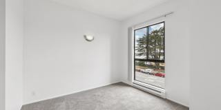 Lakewood Apartments at Lake Merced Gallery 31