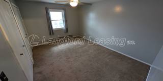 Spacious Elyria Split-Level Near LCCC with Fireplace & Fenced Yard Gallery 15