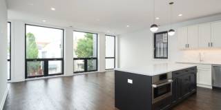 3137 West Lyndale Street Gallery 12