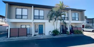 Stunning 4-Bedroom, 2.5-Bathroom Townhouse in the Heart of Sarasota! Gallery 1