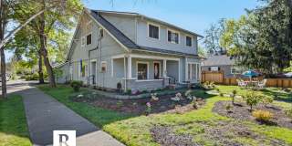 East Medford Victorian Upstairs Apartment Gallery 1