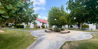 AVAILABLE NOW!! 3 Bedroom 2.5 Bathroom House in Palm Springs! Gallery 25