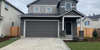 Salmon Creek Legacy Estates.... Front yard care provided - EZ 1/5  205 access Gallery 1