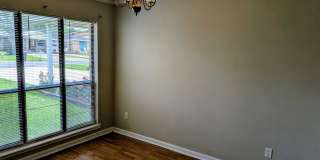 CUTE 3 BEDROOM 2 BATH! WITH A LARGE BACK YARD! Gallery 6