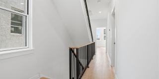 222 HERMITAGE Street Gallery 14