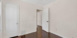 $1300 3 bedroom bungalow Gallery 20