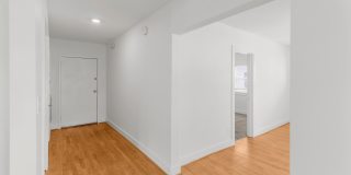 Ballard Gallery 4