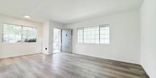 10565 Camarillo St Gallery 18