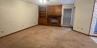 4 Bed, 2.5 Bath Brick home with 2 car garage Gallery 14