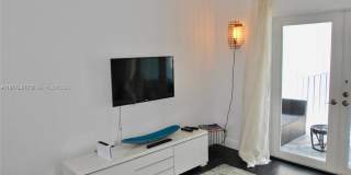 61 Collins Ave Gallery 8