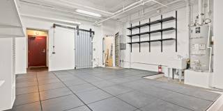 Stunning West Oakland Live Work Loft w/ Ground Floor Studio Gallery 16
