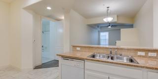 Luxury Guard-Gated Condo Near Las Vegas Blvd with Resort-Style Amenities! Gallery 16