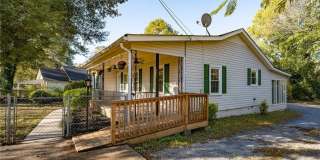 2710 Maple Rd Gallery 1