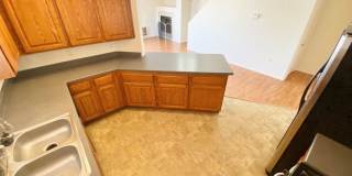 Spacious 3-Bedroom Townhome with Community Pool Gallery 7