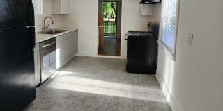 2577 Eastwood Drive Gallery 6