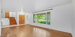 116 S Deerpath Road Gallery 4