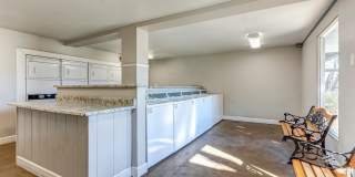 The Valencia Gallery 12