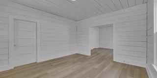 Spacious 3 Bed - 1 Bath House Near Downtown Spacious 3 Bed - 1 Bath House Near Downtown Gallery 7