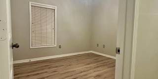Condo in Auburn Gallery 3