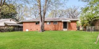 319 Oak Lane Gallery 14