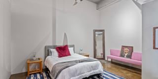 Fully Furnished 2 Bed / 2 Bath Modern Apartment Near Union Station! $2695.00! Gallery 19