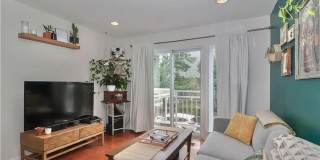 Room in 2 Bedroom Home at Donatello Ave Gallery 17