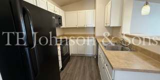 Lovely 2 Bedroom Condo Off Hwy 150 Gallery 7