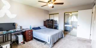 6 Bedroom 3.5 Bathroom Tri-Level Home In Tempe close to ASU Gallery 51