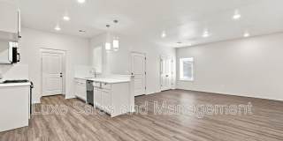 10912 Oak Hollow Drive Gallery 4