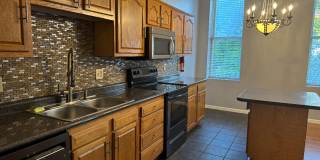 2 bedrooms center of Downtown! Gallery 1