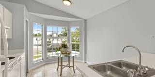Winter Park 3 bedroom steps to shopping, dining. Gallery 13