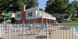 Pet-Friendly Villas at Southern Ridge Apartment Pet-Friendly Villas at Southern Ridge Apartment Gallery 13