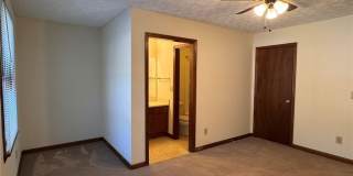 1118 Booth Court Gallery 27