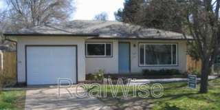 443 NE Baker Dr Gallery 1
