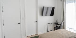4833 Riverton Ave Gallery 36