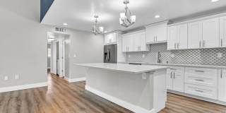 Remodeled 2/2 Waterfront Condo Gallery 9