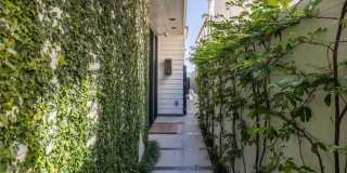 2428 The Strand Gallery 7