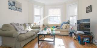 Charming 4 Bedroom-No Broker Fee Gallery 9