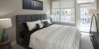 AMLI Riverfront Green Gallery 6