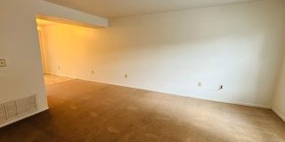 2 Bedroom, 1.5 Bath Townhouse Gallery 4