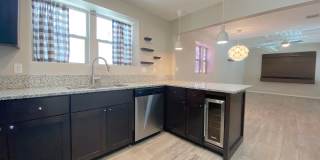West El Paso 4bed/3.5bath Townhome Gallery 11