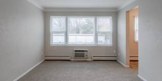 1 & Bedrooms Walking distance to McCarrons Lake! - Roseville 1 & Bedrooms Walking distance to McCarrons Lake! - Roseville Gallery 64