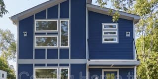 1719-A Pecan St. Gallery 1