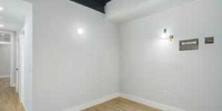 2460 Dickinson Street Gallery 37