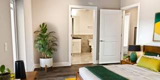 3833 N Broadway Gallery 54