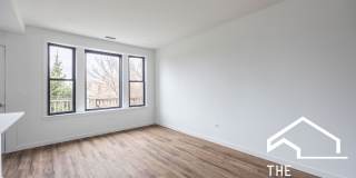 4410 North Greenview Avenue Gallery 15