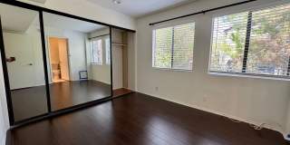 Large and Modern tri-level townhouse in Westwood minutes from Beverly Hills and UCLA Gallery 15